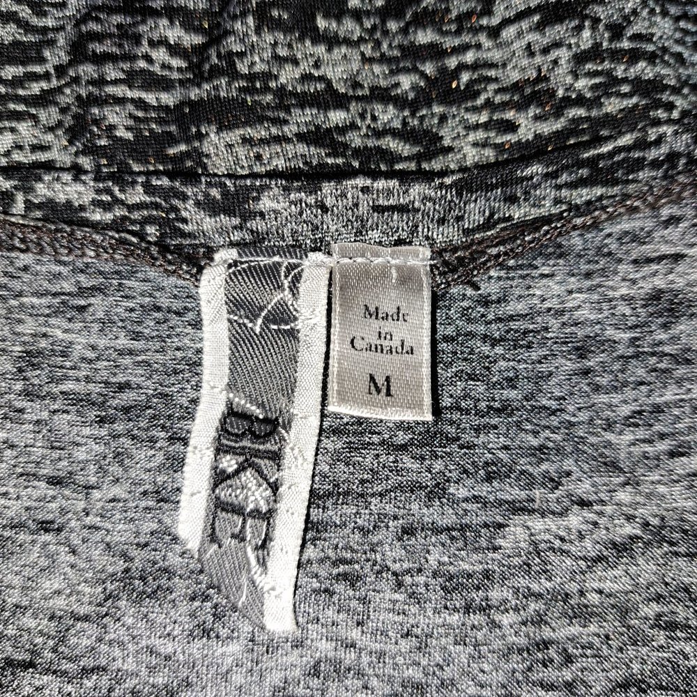 Bke Short Sleeve Black/Grey Glitter Tee size Medium - Picture 4 of 7